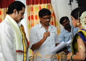Nuvve Naa Bangaram New Movie Stills photo 8