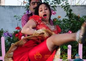 Nuvvena Adi Neevena photo 38