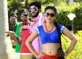 Nuvvena Adi Neevena photo 24