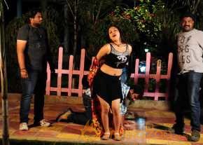 Nuvvena Adi Neevena photo 12