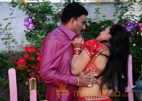 Nuvvena Adi Neevena photo 30