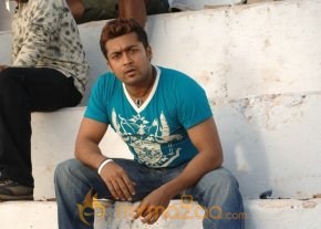 Nuvvu Nenu Prema Movie Stills photo 8