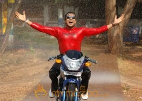 Nuvvu Nenu Prema Movie Stills photo 31