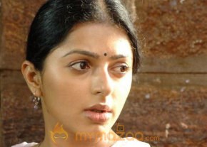 Nuvvu Nenu Prema Movie Stills photo 54