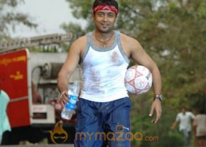 Nuvvu Nenu Prema Movie Stills photo 74