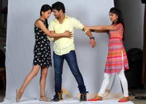 O Cheliya Naa Priya Sakhiya photo 7