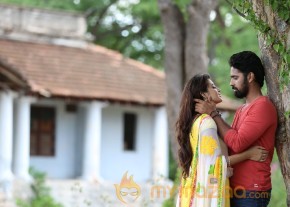 O Sthree Repu Raa Telugu Movie Working Pics photo 35