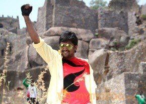 Paisa Movie New Stills  photo 2