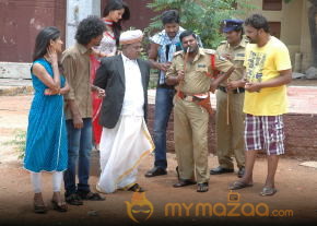 Pakdo Pakdo Movie Stills  photo 27