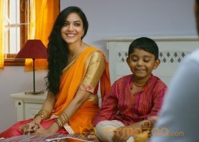 Pelli Choopulu Hero Heroine Stills photo 17