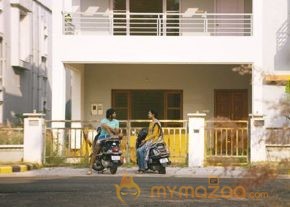 Pelli Choopulu Movie New Stills photo 5