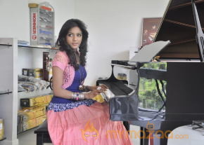 Prema Ishq Kadal Movie Stills  photo 4
