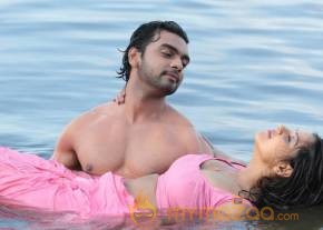 Punnami Rathri Telugu Movie Stills photo 10