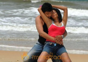 Raaj Movie Latest Stills photo 7