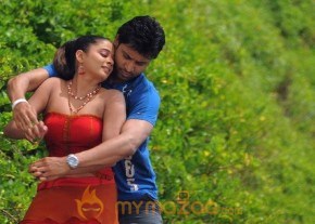 Raaj Movie Latest Stills photo 26