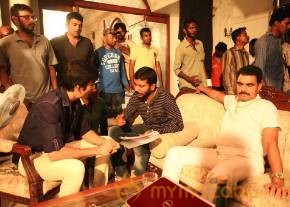 Raasi Khanna in Bengal Tiger Telugu Movie Working Stills photo 8