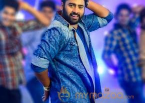 Raja Cheyyi Vesthe Movie Stills photo 2