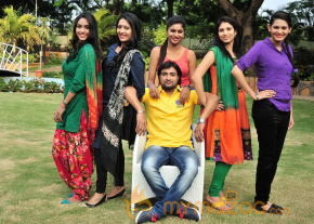 Rajmahal Movie Hot Stills  photo 26