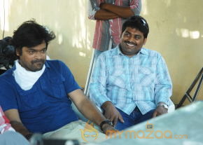 Ramayya Vastavayya Movie Onlocation Stills photo 4