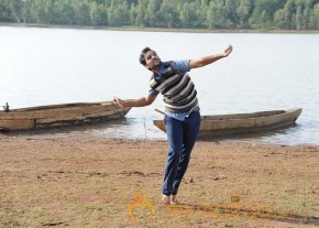 Right Right Movie Working Latest Stills