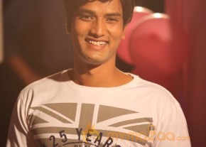 Romantic Telugu Film Crazy Love Stills photo 4