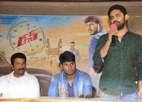 Run Telugu Movie Stills photo 9