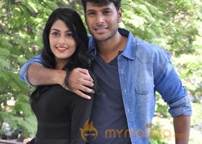 Run Telugu Movie Stills photo 3