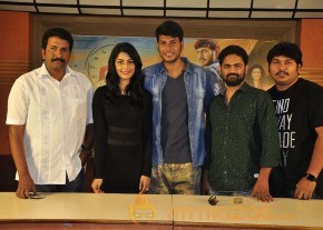 Run Telugu Movie Stills photo 32