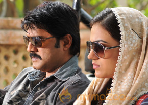 Satruvu Movie Latest Stills  photo 14