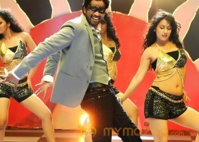Selfie Raja Movie Stills photo 3