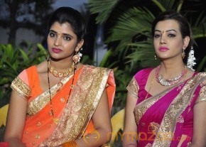 She Movie Shooting Stills photo 19