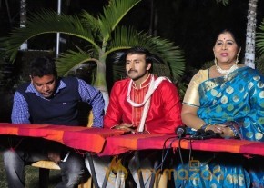 She Movie Shooting Stills photo 32