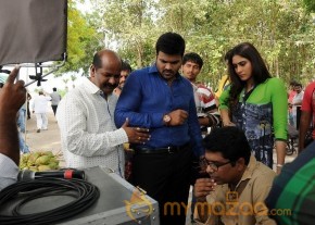 Shourya Movie New Working Photos photo 9