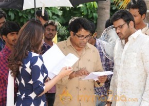 Shourya Movie Working Stills photo 18