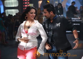 Singam New Movie Stills  photo 5