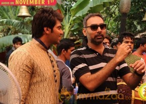 Size Zero Working Photos photo 8