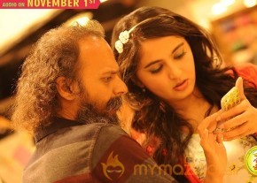Size Zero Working Photos photo 6