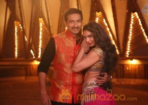 Soukhyam Item Song Stills1 photo 38