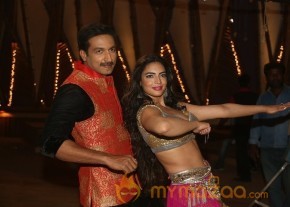 Soukhyam Item Song Stills1