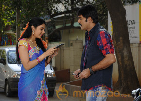 Srikanth & Kamana Jetmalani New Movie Stills   photo 9