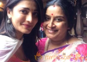 Srimanthudu Movie Working Stills photo 2