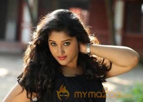 Swapna Menon in 9 to 10 Onbathilirundhu Pathuvarai Movie  photo 10