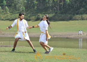 Telugu Movie Right Right latest stills photo 14