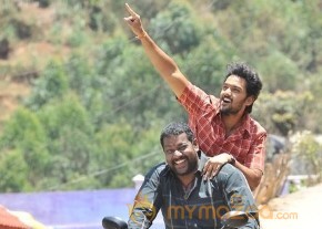 Telugu Movie Right Right latest stills photo 12