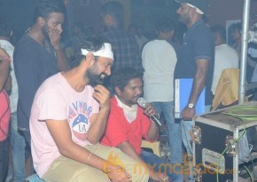 Thikka Item Song  Shooting Pics photo 9