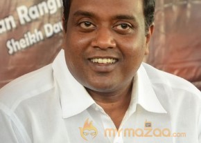 Thikka Item Song  Shooting Pics photo 21
