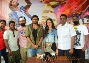 Thikka Item Song  Shooting Pics photo 34