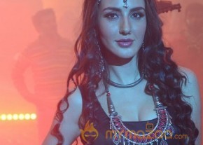 Thikka Item Song  Shooting Pics photo 7