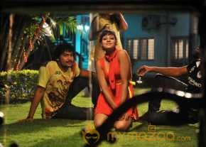 Vaadu Veedu O Kalpana photo 4
