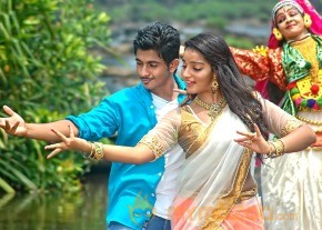 Vandanam Movie Photo Stills photo 4